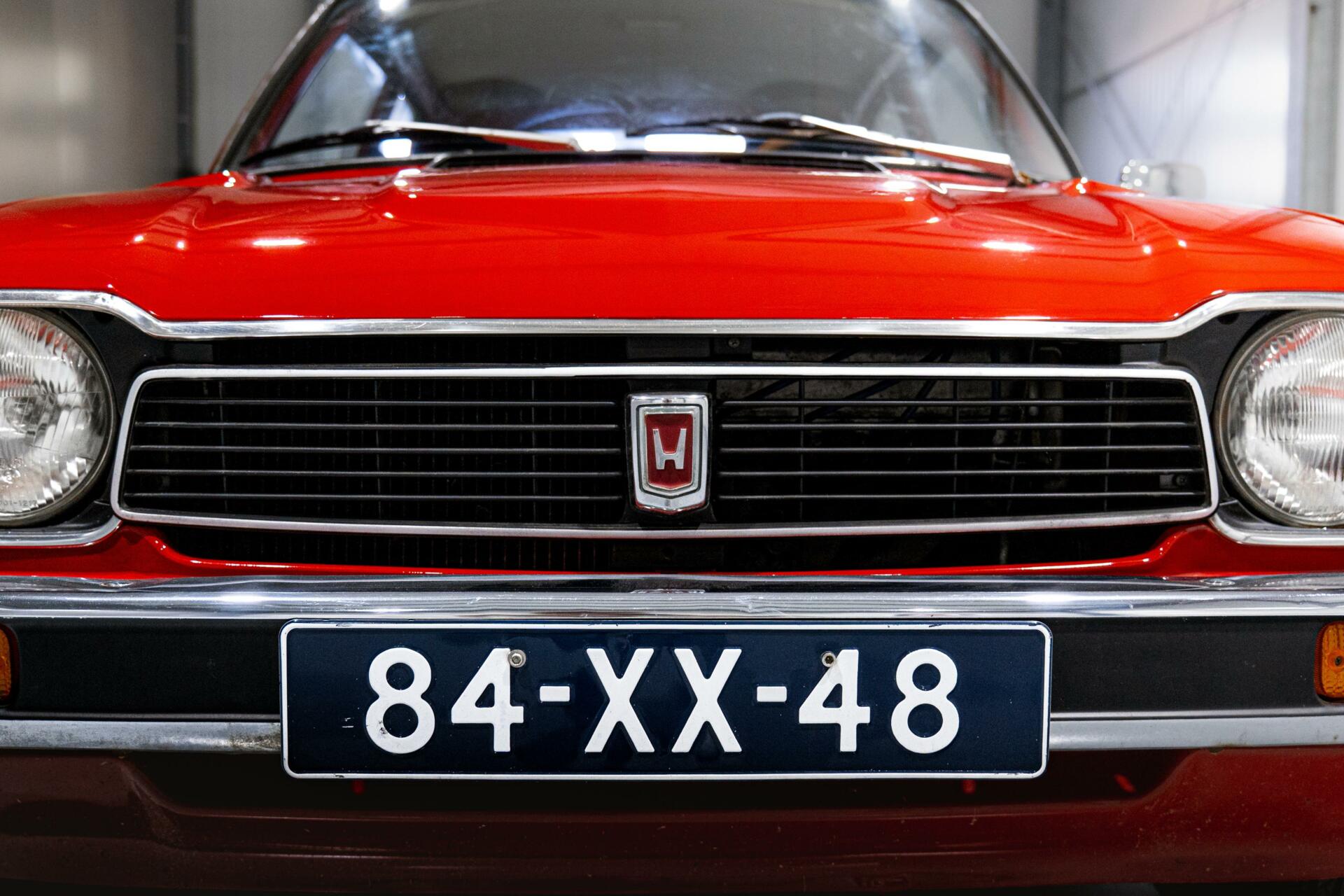 41796439-7.jpg