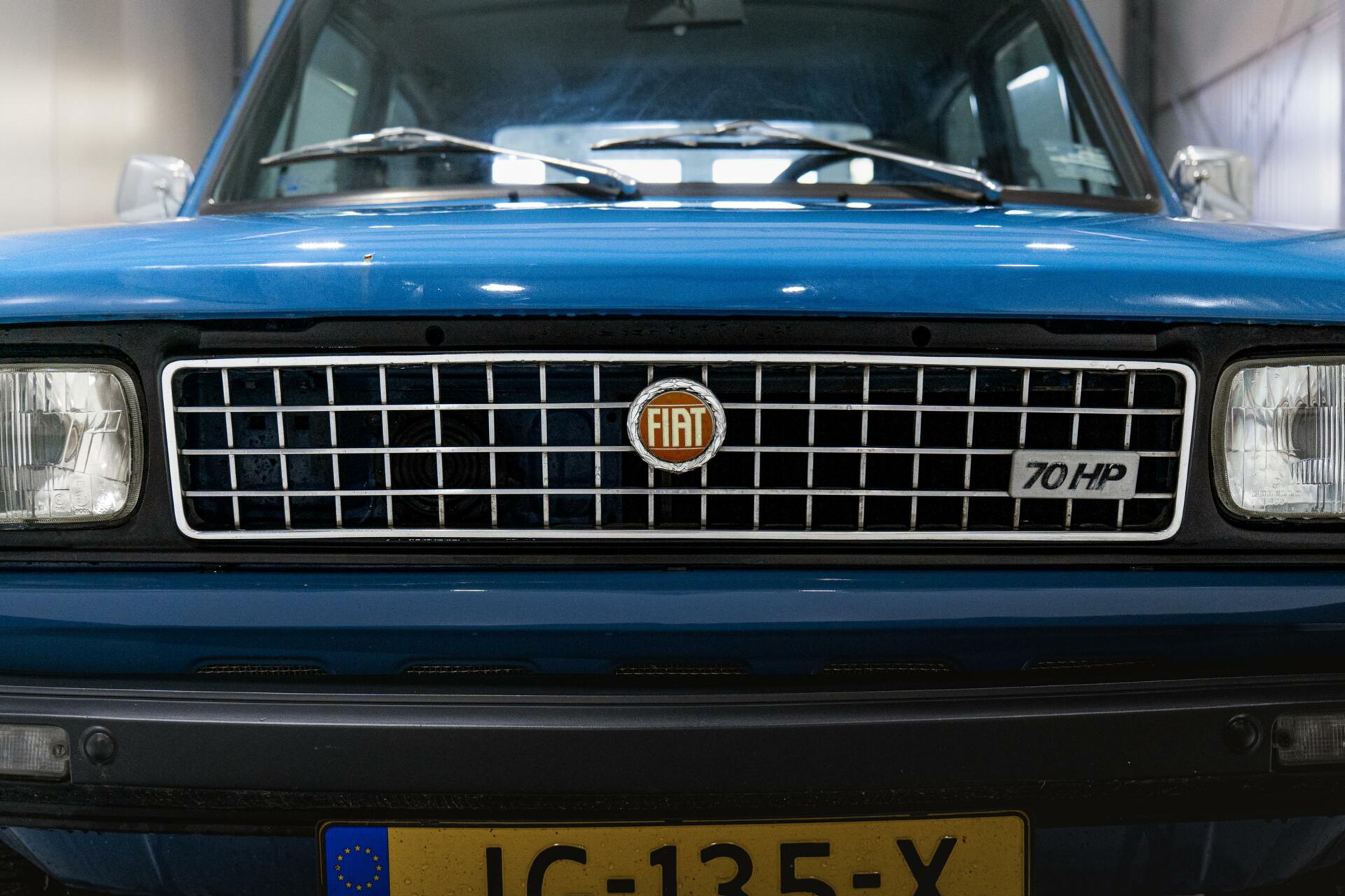 41796552-10.jpg