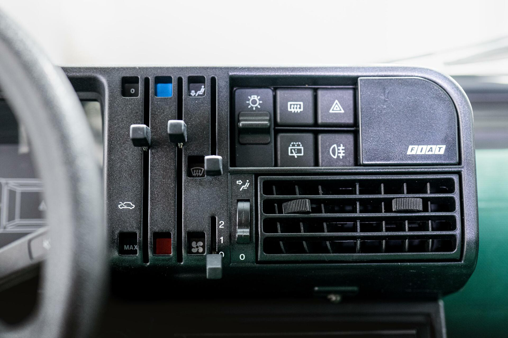 41796973-54.jpg