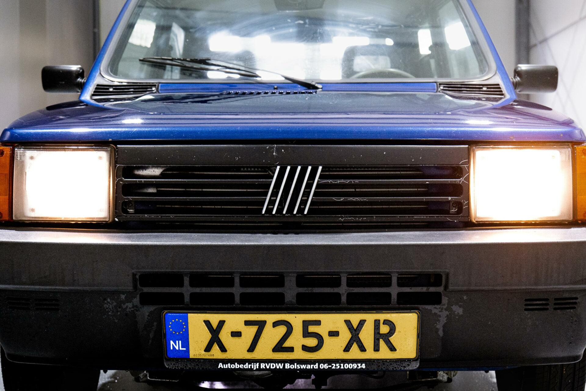 41799434-17.jpg