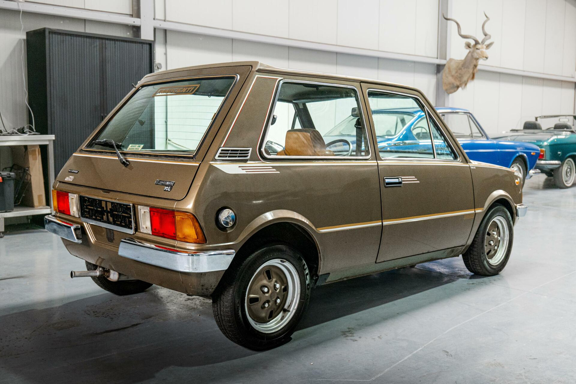 41799459-6.jpg